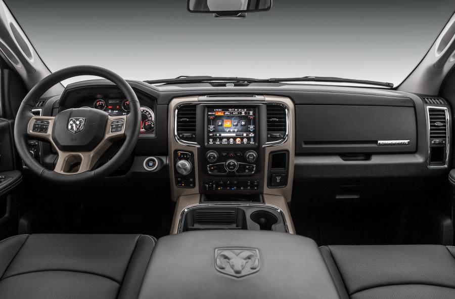 Торпедо Dodge Ram 1500 Laramie Crew Cab 2016 года  (LA) (фото 8 из 8)
